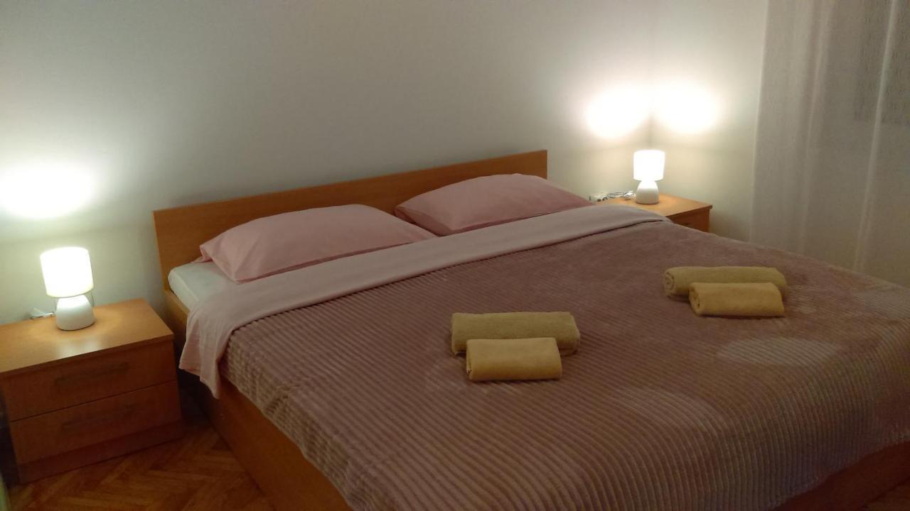 Apartman Borna Стариград-Пакленица Екстериор снимка