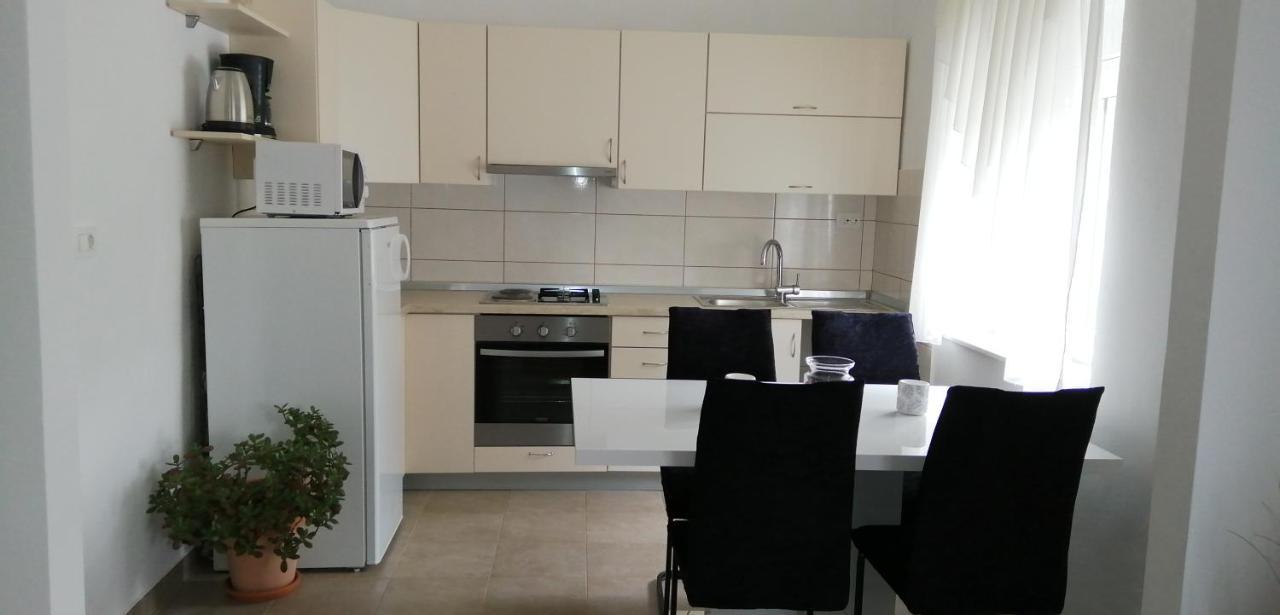 Apartman Borna Стариград-Пакленица Екстериор снимка